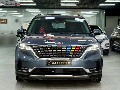 Xe Kia Carnival Signature 2.2D 2022