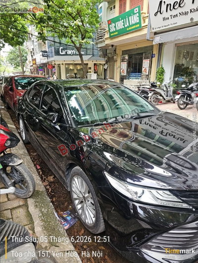 Xe Toyota Camry 2.5Q 2020