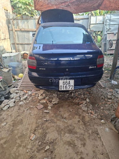 Fiat Siena Sedan 4-5 chỗ màu Xanh