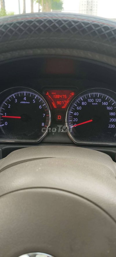 Nissan Sunny Xv 2015