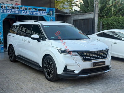 Xe Kia Carnival Premium 2.2D 8S 2024