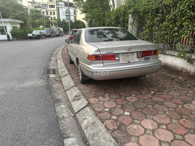 Toyota Camry 2001 Bạc