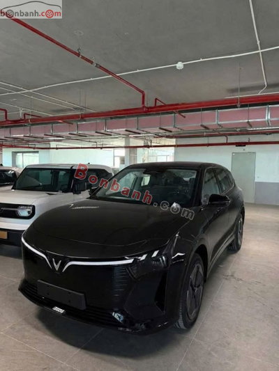 Xe VinFast VF8 Plus 2026