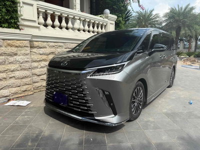 Bán xe lexus Lm500h