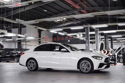 Xe Mercedes Benz C class C300 AMG 2025