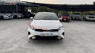 Xe Kia K3 Premium 2.0 AT 2024