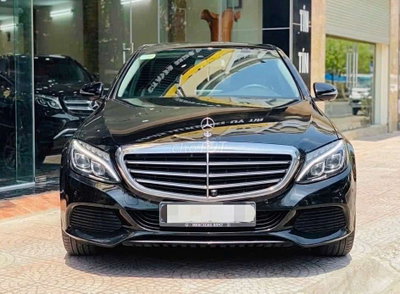 Mercedes-Benz C250 Đen 5 chỗ Xăng