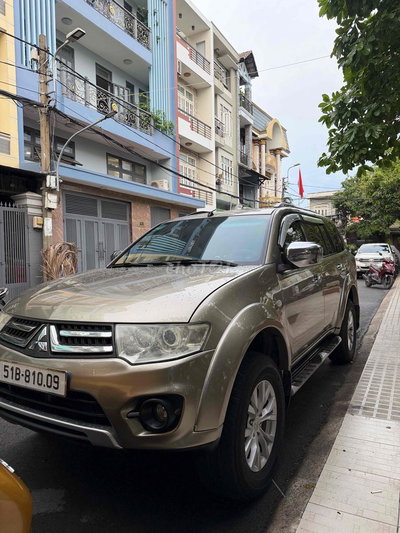 Mitsubishi Pajero Sport 2.5MT 2016 Vàng cát