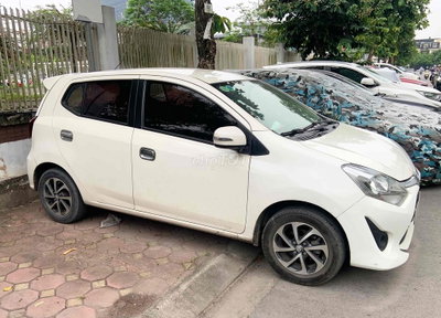 Toyota Wigo 2018 Trắng Tự động 5 chỗ