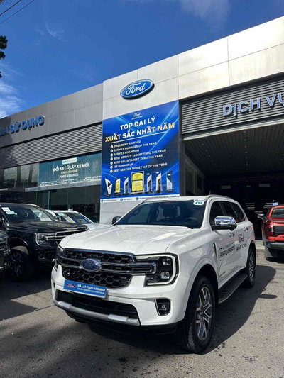 Ford Everest Titanium 4x4 2024 Trắng 83.000km