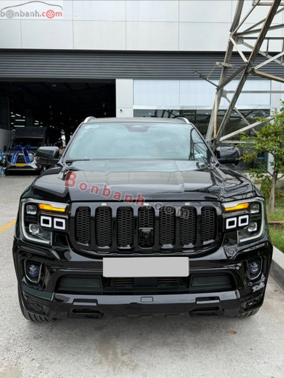 Xe Ford Everest Titanium Plus 2.0L 4x4 AT 2023