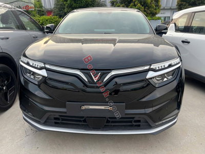 Xe VinFast VF8 Eco AWD 2024