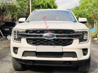 Xe Ford Everest Ambiente 2.0L 4x2 AT 2025