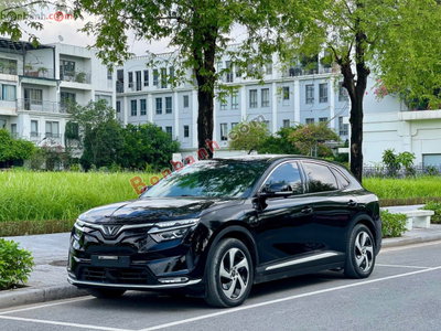 Xe VinFast VF8 Eco AWD 2023