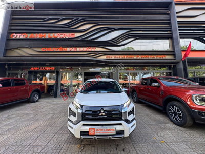 Xe Mitsubishi Xpander Cross 1.5 AT 2024