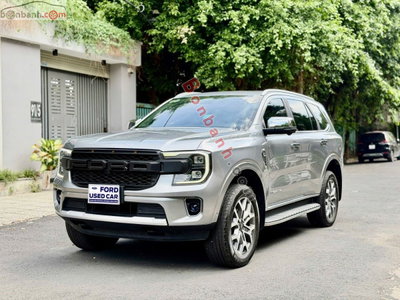 Xe Ford Everest Titanium Plus 2.0L 4x4 AT 2022