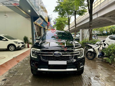 Xe Ford Everest Titanium Plus 2.0L 4x4 AT 2025