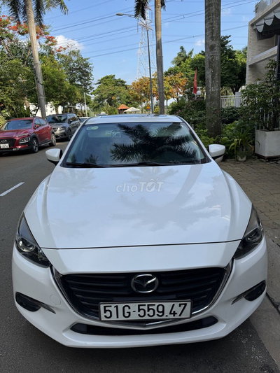 Mazda Mazda 3 1.5 AT 2018 31400km Trắng