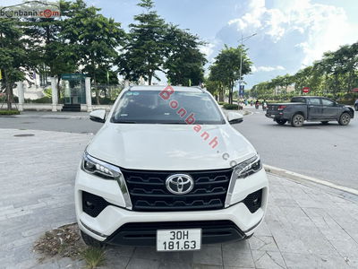 Xe 
			
							Toyota Fortuner 
						2.7V 4x2 AT 
						2021