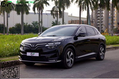 VinFast VF8 Plus 2023  - 53884 km