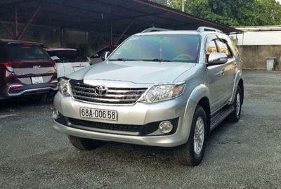 Fortuner MT máy dầu xe một chủ sản xuất 2012