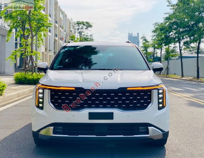 Xe 
			
							Kia Carnival 
						Signature 2.2D 
						2024