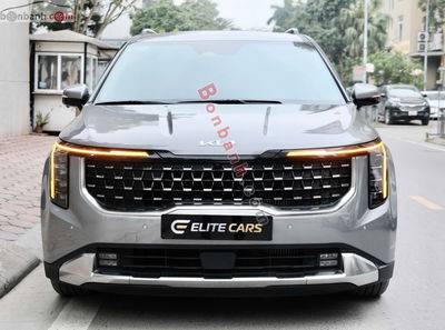 Xe 
			
							Kia Carnival 
						Signature 2.2D 
						2024