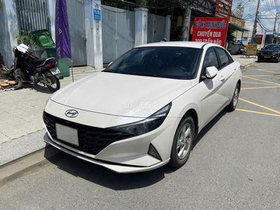Hyundai Elantra 1.6 Base 2022