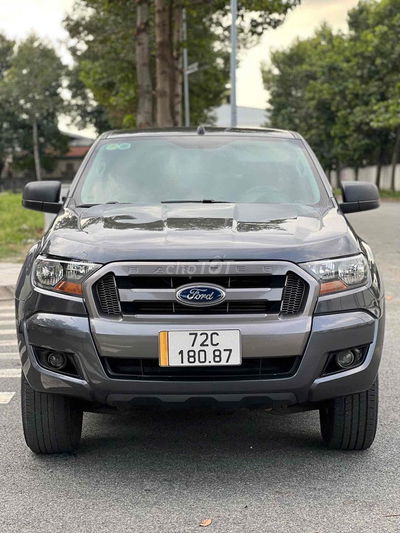 Ford Ranger 2016 giá rẻ ngang 2015 fom cũ