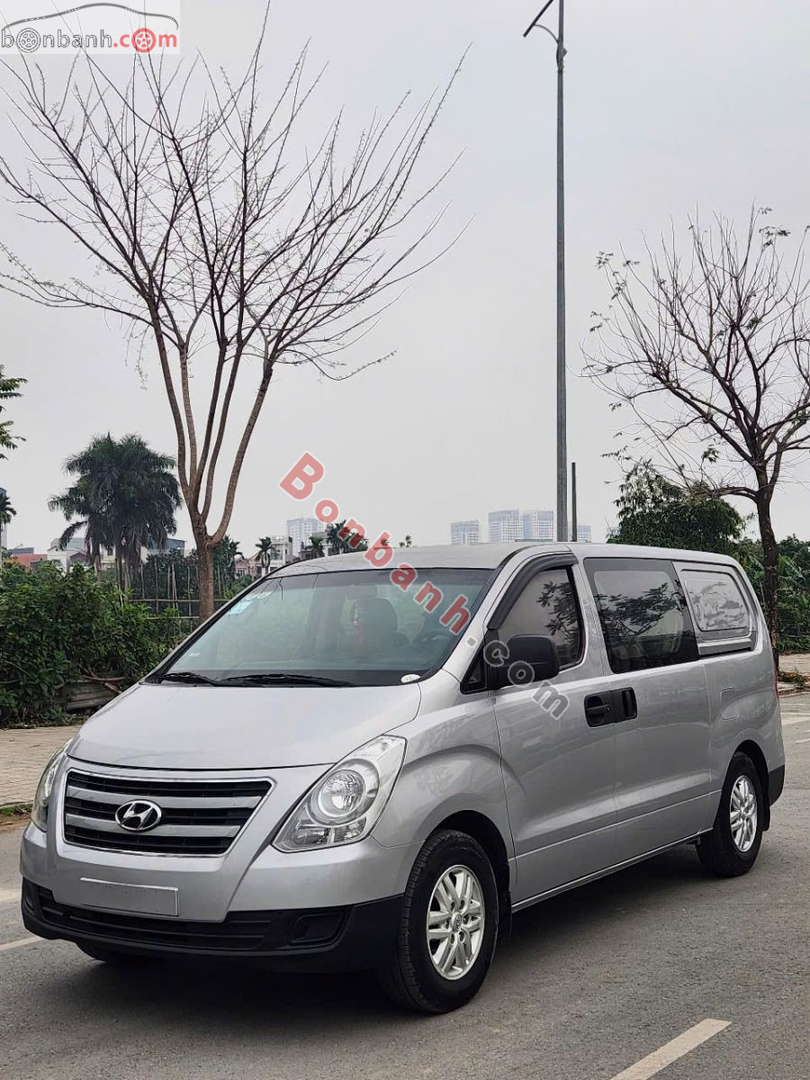 Xe 
			
							Hyundai Grand Starex 
						Van 2.5 MT 
						2016