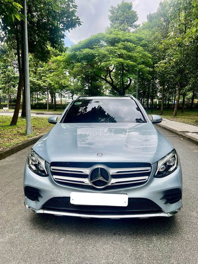 Mercedes Benz GLC 300 4Matic 2016 - chỉ 799tr