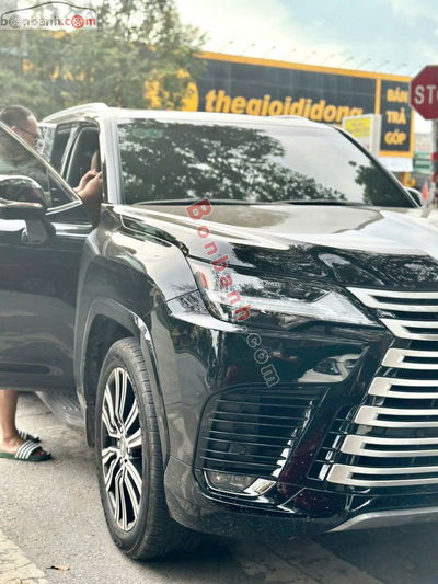 Xe 
			
							Lexus LX 
						600 Urban 
						2023