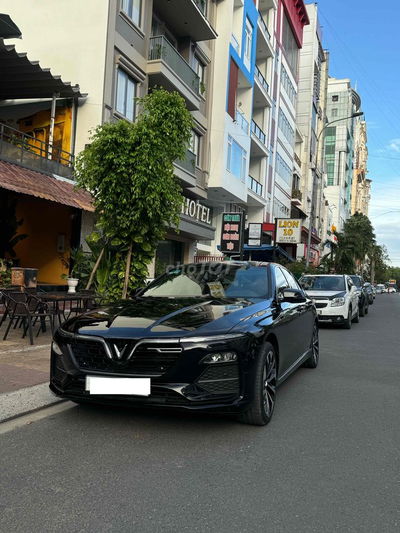 VinFast Lux A2.0 2021 Premium 2.0 AT - 43500 km