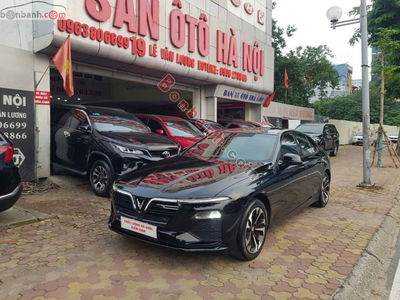 Xe 
			
							VinFast Lux A 2.0 
						Tiêu chuẩn 
						2022