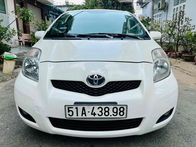 Toyota Yaris 2010 Hatchback, Màu Trắng, Nhập Nhật