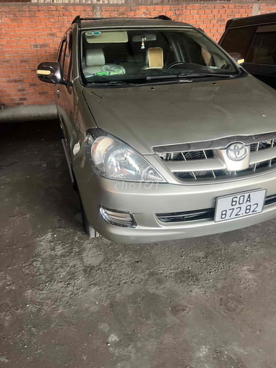 Toyota Innova 2007 J - 285000 km đang kiem moi
