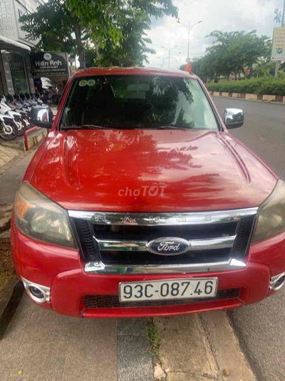 Ford W ildtrack 209 2 cầu xe đẹp