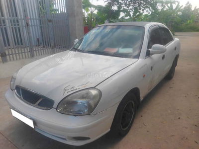 Daewoo Nubira 2001 – Máy 1.6 MT, xe gia đình