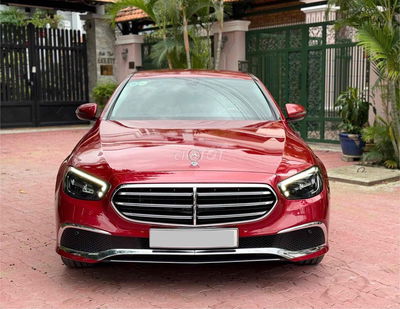 Mercedes Benz E200 Exclusive Model 2022