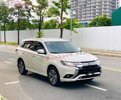 Xe 
			
							Mitsubishi Outlander 
						2.0 CVT 
						2022
