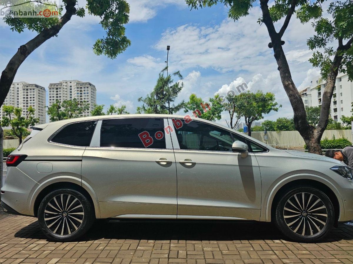 Xe 
			
							Volkswagen Viloran 
						Luxury 
						2025