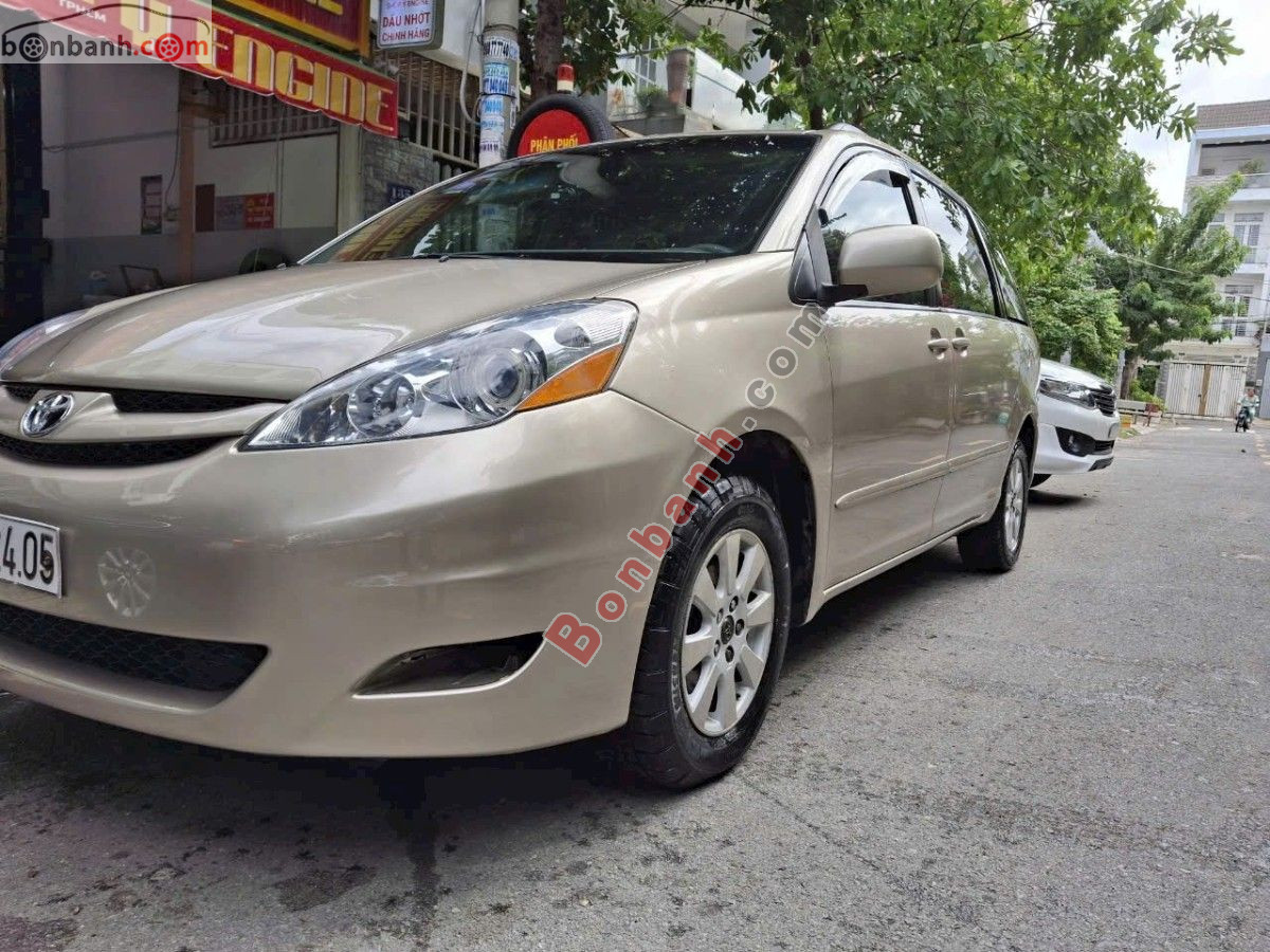 Xe 
			
							Toyota Sienna 
						LE 3.5 
						2009