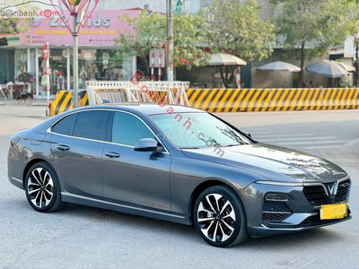 VinFast Lux Premium 2.0 AT 2019