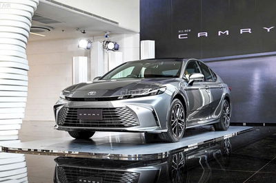 ✅TOYOTA CAMRY 2025💥 GIẢM 90TR💥TẶNG PHỤ KIỆN✅