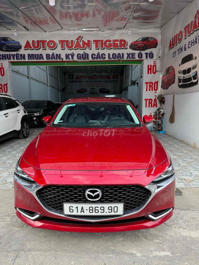Mazda 3 2020 Sedan 1.5L Luxury - 79000 km