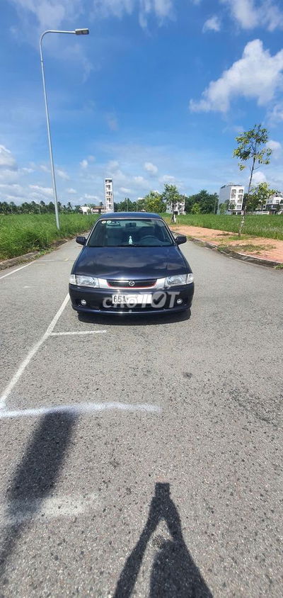 Mazda 323 1.6 MT 2000
