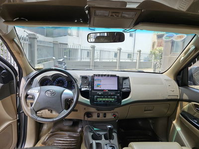 Toyota Fortuner 2014 2.7V 4x2 AT - 230000 km