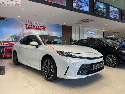 Xe Toyota Camry 2.0Q 2025