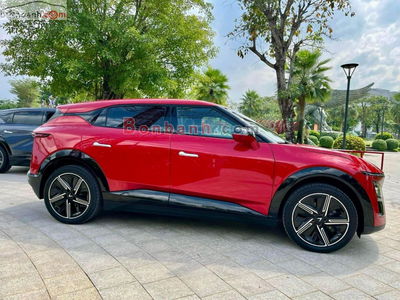 Xe VinFast VF7 Plus 2025