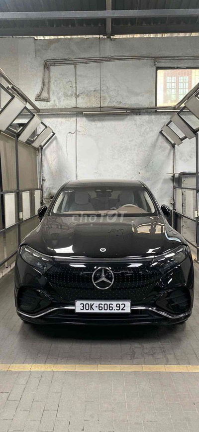 Mercedes Benz EQS 500 V1 SUV siêu lướt